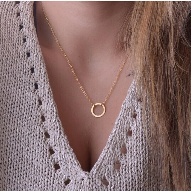 TouchUp And More Minimalist Round Stick Necklace